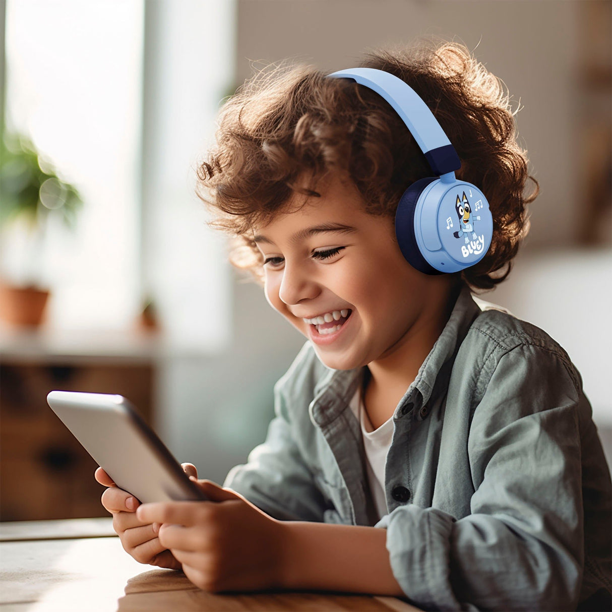 EAN 5055371627023 - OTL Technologies PAW846 Auriculares Inalámbrico y alámbrico Diadema Música/uso diario Bluetooth Azul imagen 7