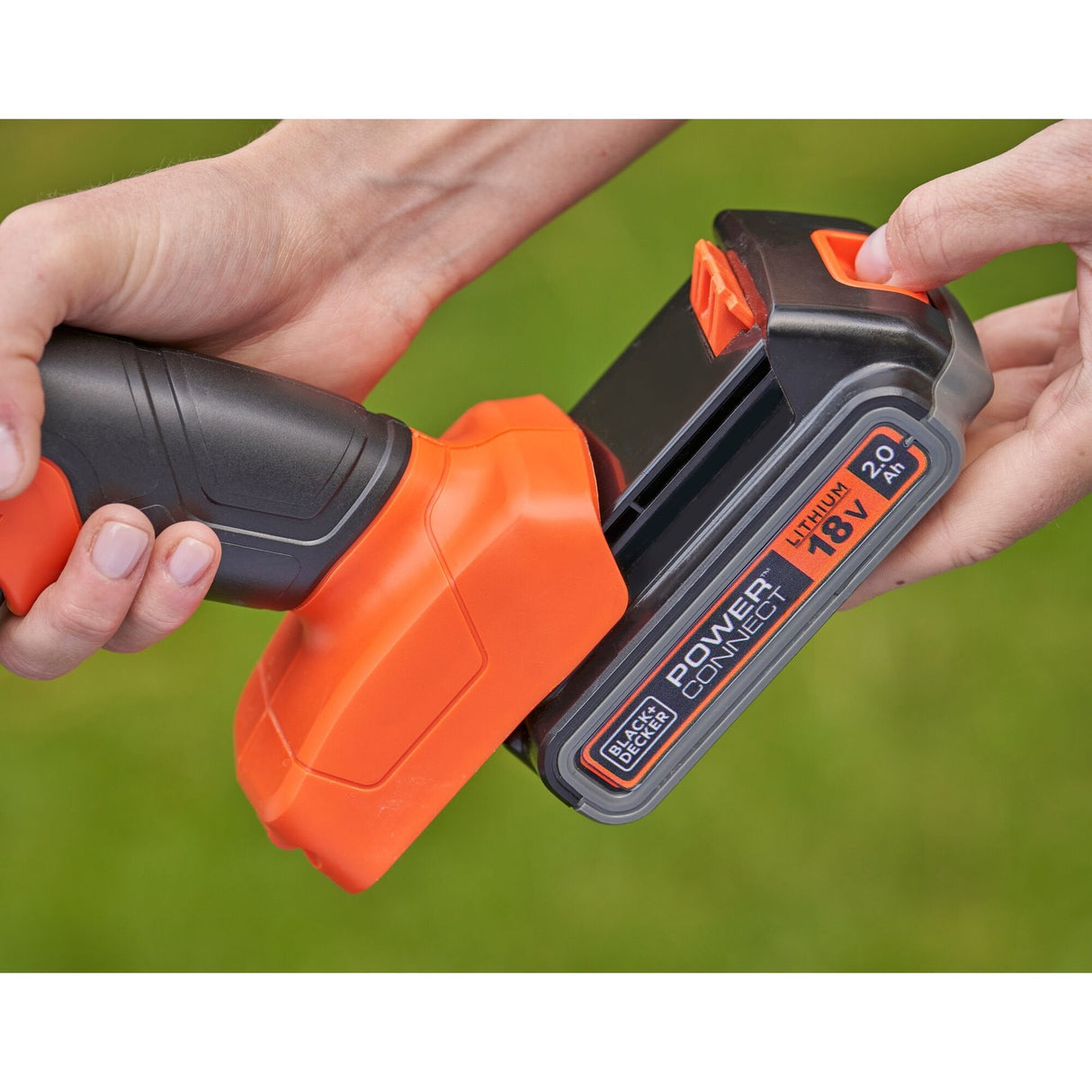 EAN 5035048737224 - Black & Decker BCSS18D1-QW corta-setos eléctrico imagen 12