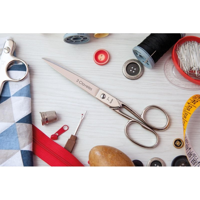 3 Claveles - Tijeras De Modista Profesionales, Varios Usos, 18 Cm - 7"