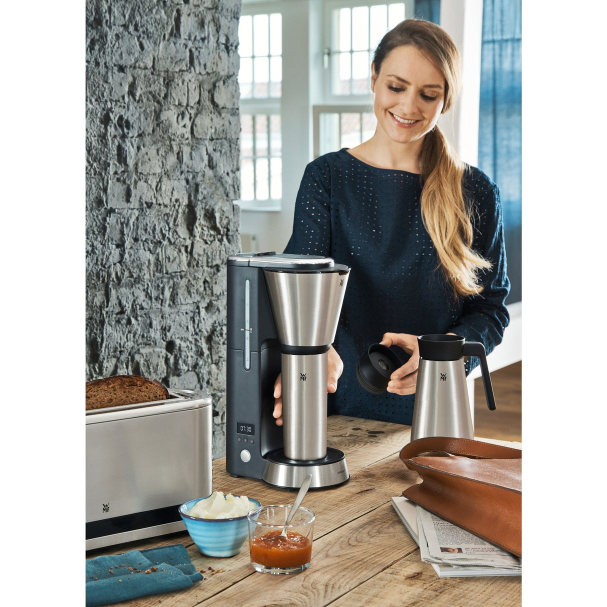 EAN 4211129130462 - WMF KITCHENminis 0412260011 Semi-automática Cafetera de filtro 0,625 L imagen 7
