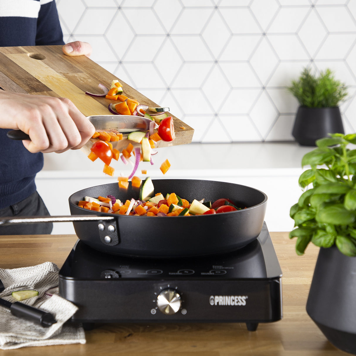 Placa De Inducción Princess 303010 1 Placa De 200mm 1800w