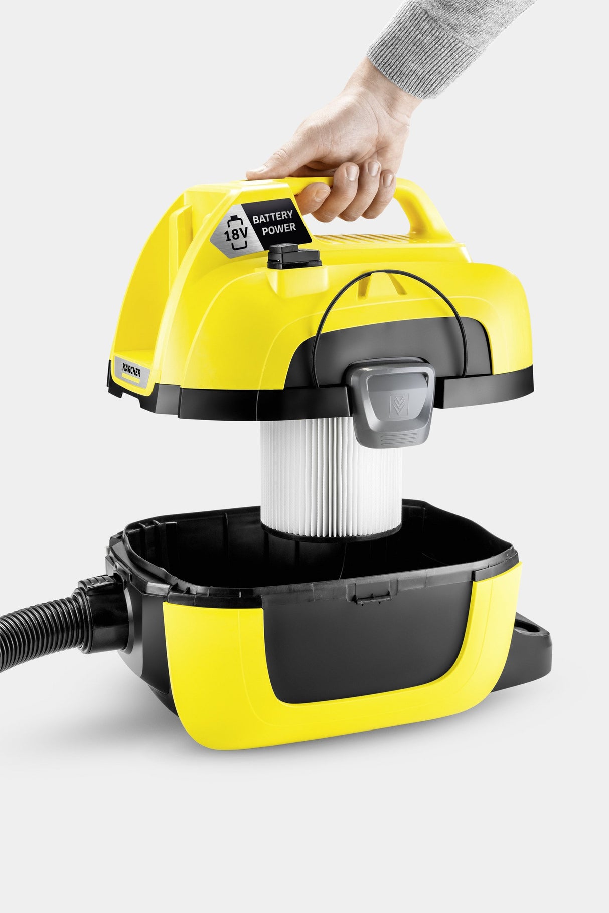 EAN 4054278353036 - Kärcher 1.198-300.0 aspiradora 7 L Aspiradora cilíndrica Secar 230 W Bolsa para el polvo imagen 4