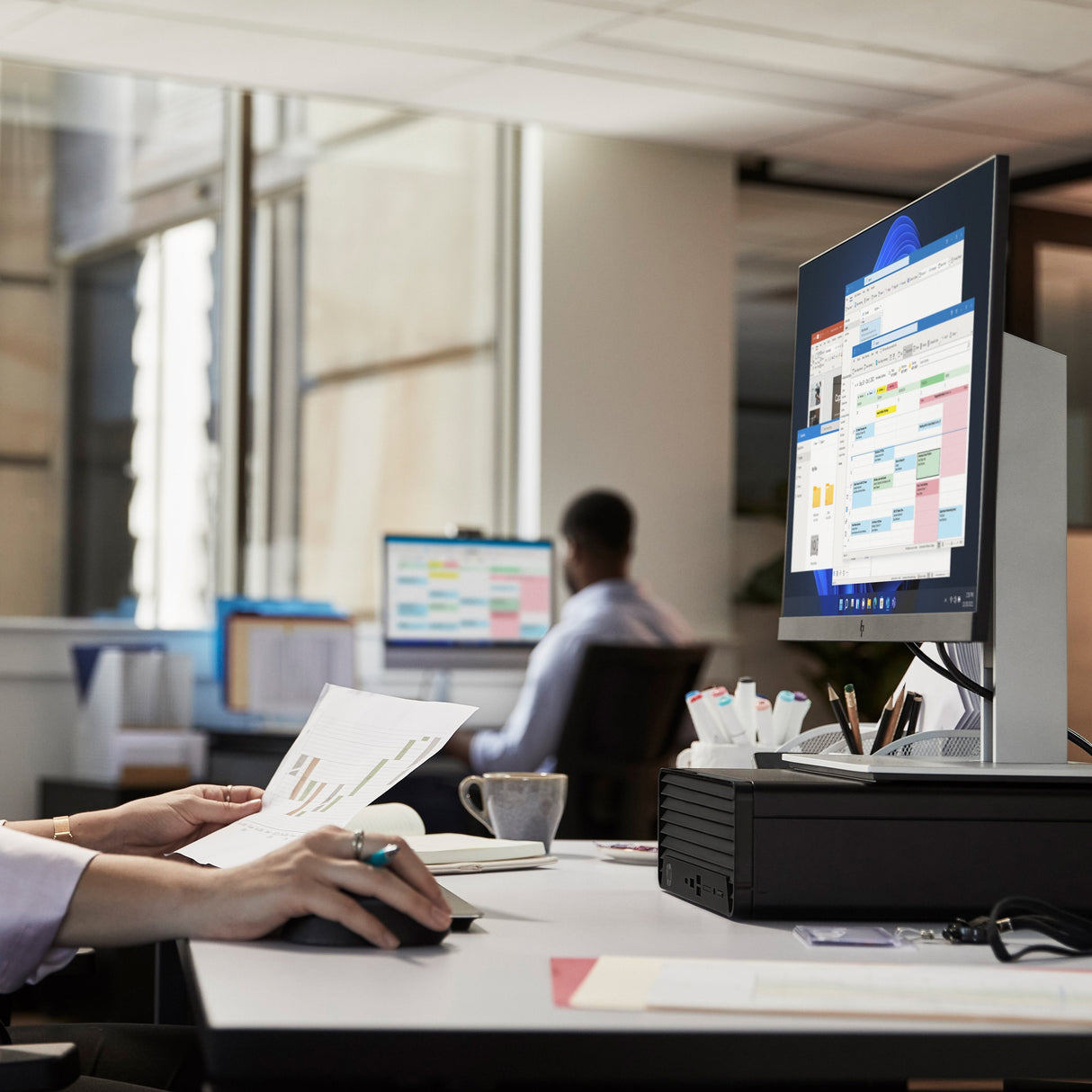 EAN 0198701306467 - HP Pro 400 G9 Intel® Core™ i5 i5-14500 16 GB DDR5-SDRAM 512 GB SSD Windows 11 Pro SFF PC Negro imagen 3