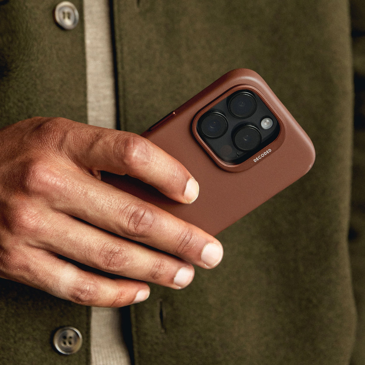 Decoded Leather Backcover Iphone 16 Pro Max Tan