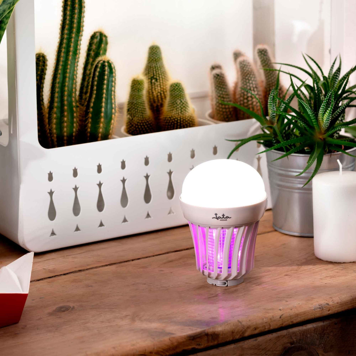 Elimina Insectos - Lampara Portatil Jata 2 En 1