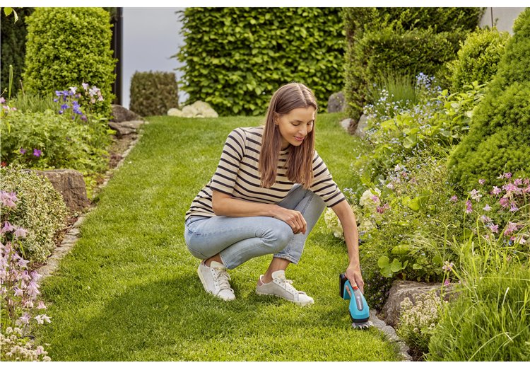 Tijeras Para Césped A Batería Gardena Powercut 20/18v P4a Solo, Con Cuchilla Para Arbustos Turquesa/Gris, Sin Batería Ni Cargador, Power For All Alliance 14750-55