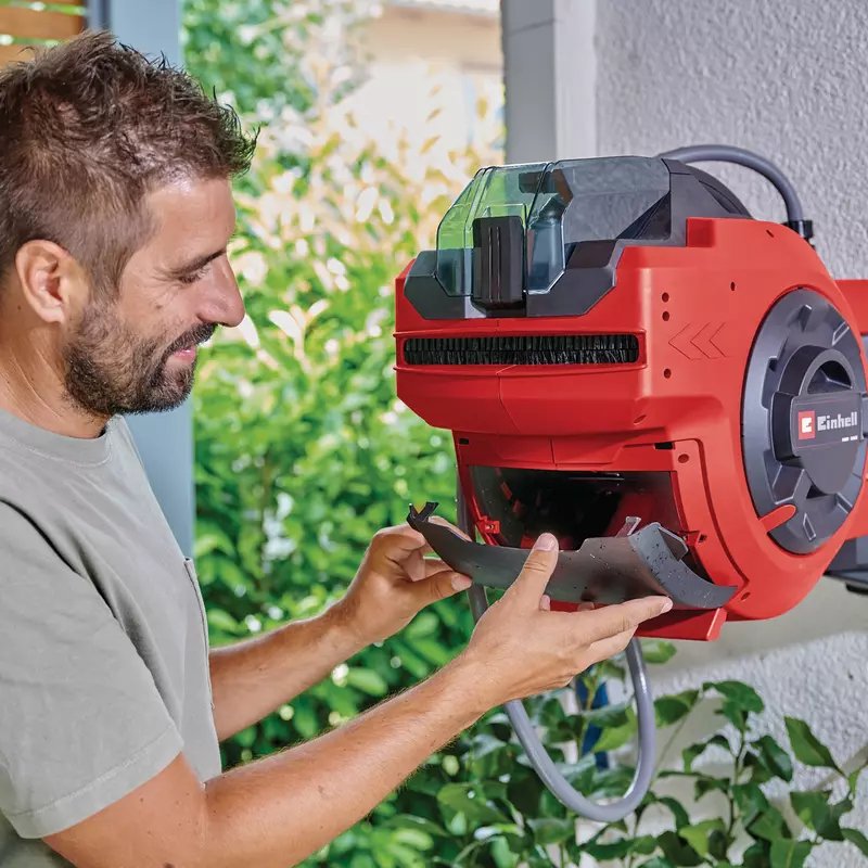 EAN 4006825672602 - Einhell GE-HR 18/30 WH Li-Solo Carrete de pared Automático Negro, Rojo imagen 2