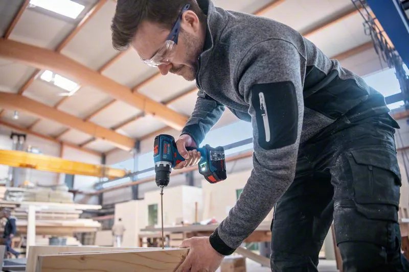 Taladro Inalámbrico Bosch Gsr 18v-90 C Professional, 18 Voltios (Azul/Negro, 2 Baterías Li-Ion Procore18v 4.0ah, Módulo Bluetooth, En L-Boxx 06019k6005