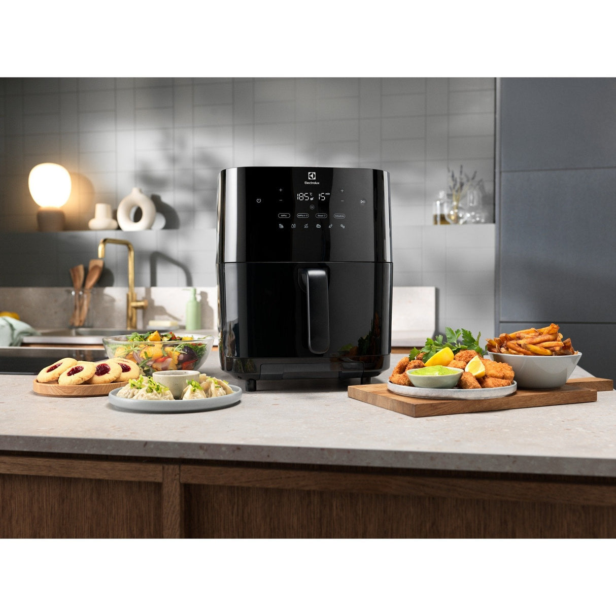 Electrolux Eaf7sb Sencillo 6,9 L Independiente 1700 W Freidora De Aire Caliente Negro