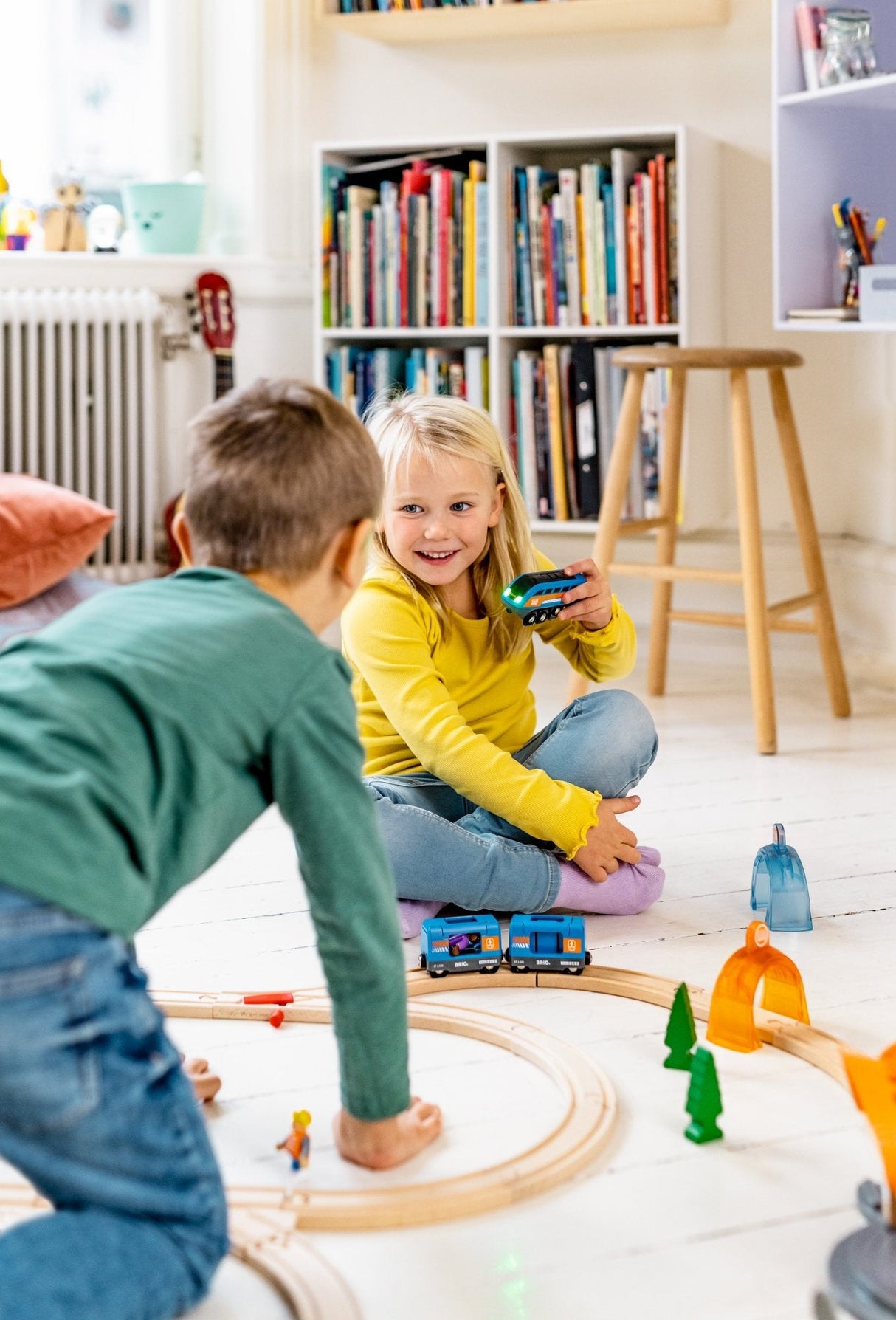 Brio 7312350339727 Pista Para Vehículos De Juguete De Plástico, Madera, Ferrocarril Niño/Niña, 3 Año(S), Vehículo Incluido, Aaa, De Plástico, Madera, Multicolor