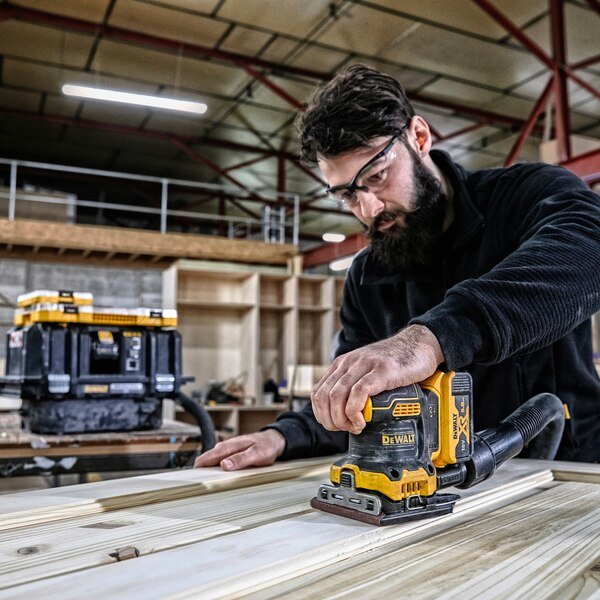 EAN 5054905284121 - DeWALT DCW200NT-XJ lijadora portátil Lijadora de hoja 13500 OPM Negro, Amarillo imagen 8