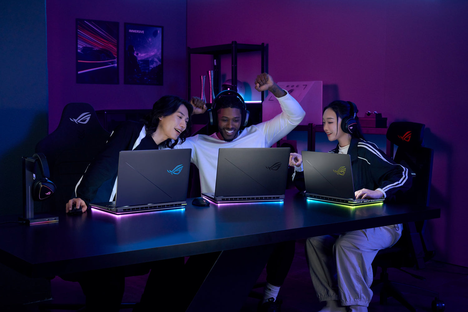 Asus Rog Strix G18 G815lm-S9004 - Ordenador Portátil Gaming De 18" Wqxga 240hz (Intel Core Ultra 9 275hx, 32gb Ram, 1tb Ssd, Nvidia Rtx 5060 8gb, Sin Sistema Operativo) Gris Eclipse - Teclado Qwerty Español