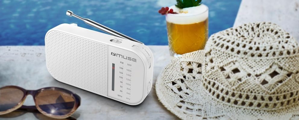 Muse M-025 Rw Blanco Radio Analógica Am/Fm Portátil Con Altavoz Integrado