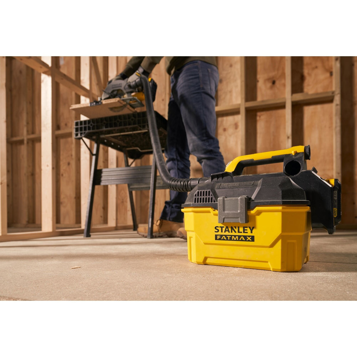 Aspiradora Stanley Fatmax V20, En Seco Y Húmedo (Amarillo, Sin Batería Ni Cargador) Sfmcv002b-Xj