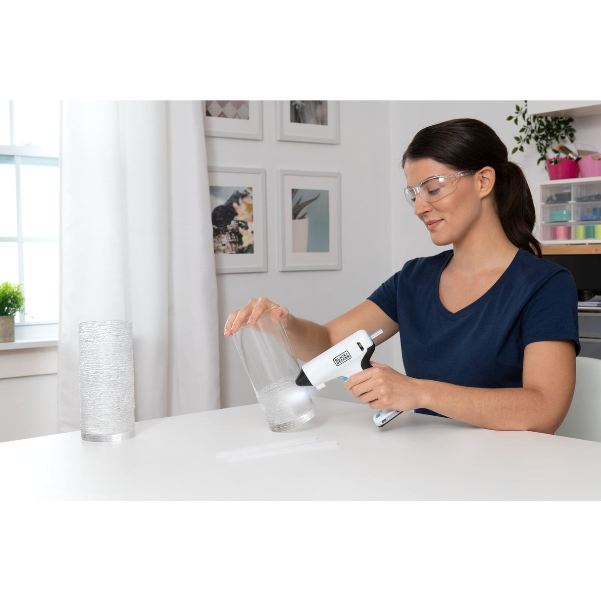 EAN 5035048788660 - Black & Decker BCGL115-XJ pistola y lápiz de silicona caliente imagen 6