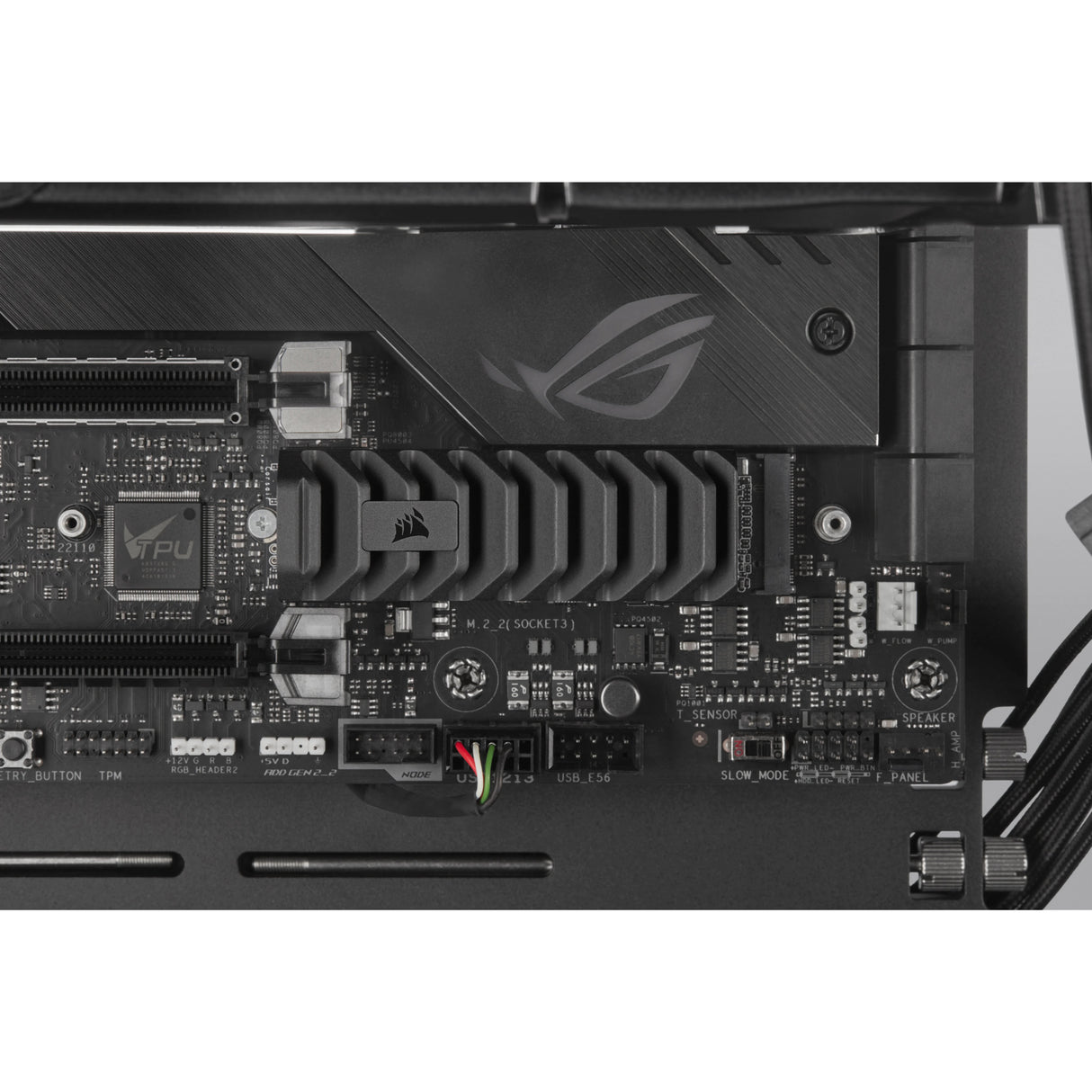 EAN 0840006645108 - Corsair MP600 PRO XT 4 TB M.2 PCI Express 4.0 NVMe 3D TLC NAND imagen 4