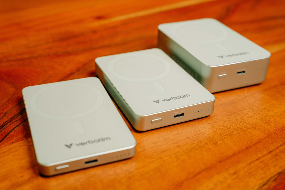 EAN 0023942322283 - Verbatim Charge 'n' Go Essentials 10000 mAh Cargador inalámbrico Verde imagen 7