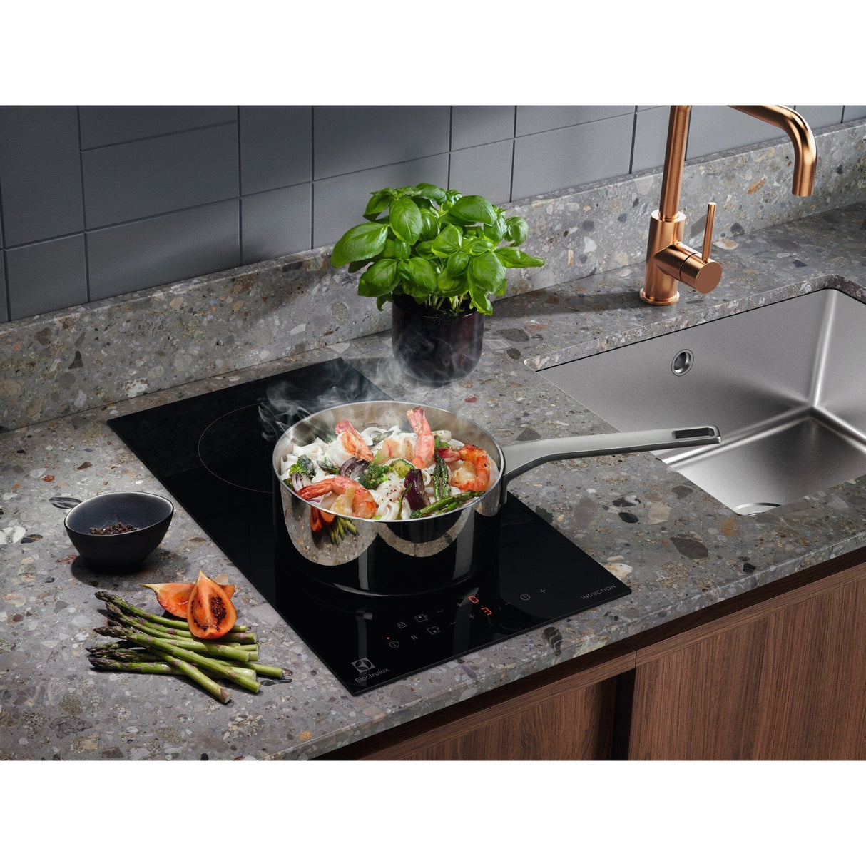 EAN 7332543739349 - Electrolux LIT30230C Negro Integrado 29 cm Con placa de inducción 2 zona(s) imagen 4