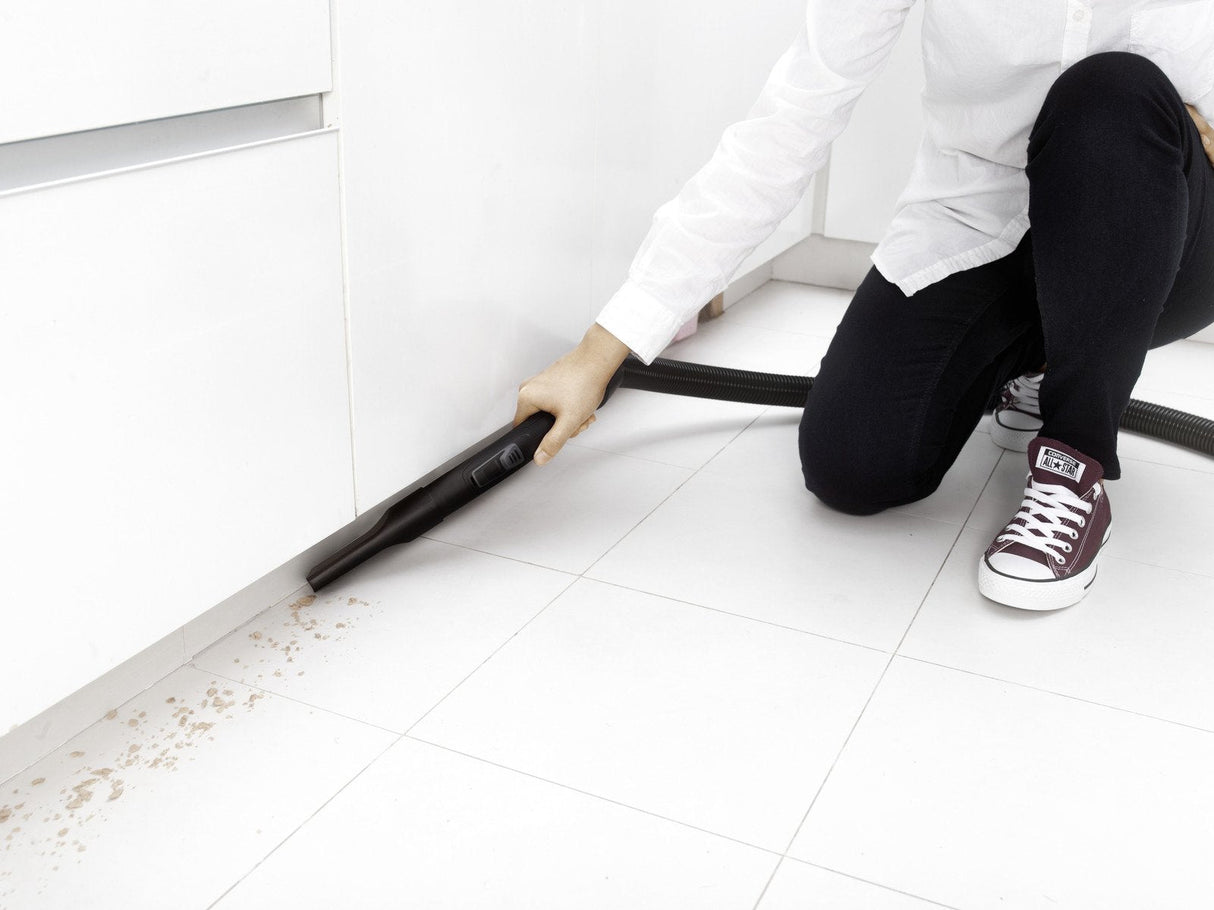 EAN 4054278991672 - Kärcher VC 2 2,8 L Aspiradora de tambor Secar 700 W Bolsa para el polvo imagen 2