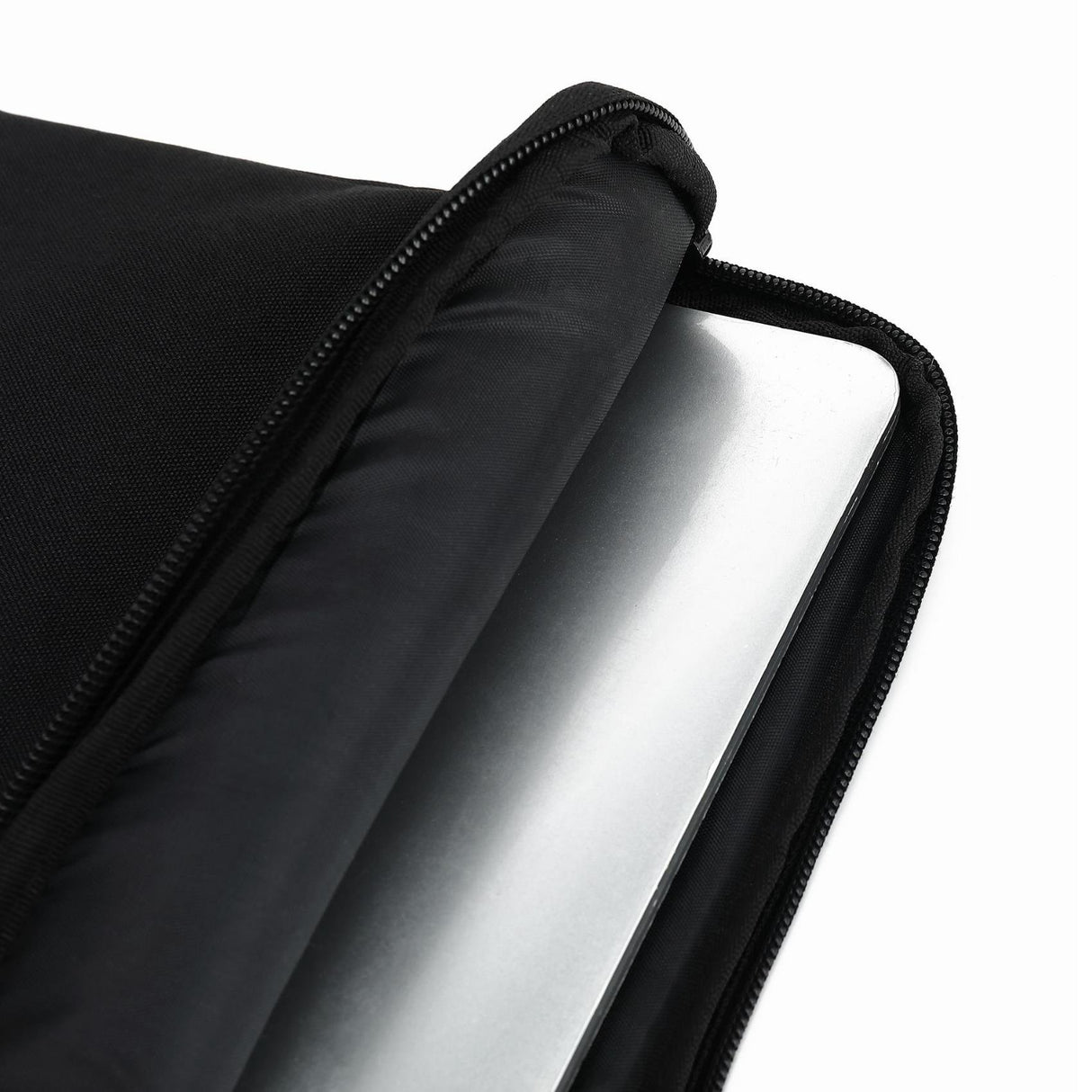 EAN 8021735198215 - Celly NOMADSLEEVEBK maletines para portátil 33 cm (13") Funda Negro imagen 4