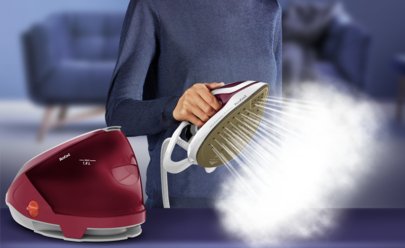 EAN 3121040077108 - Tefal GV9220 estación plancha al vapor 2600 W Durilium AirGlide Autoclean soleplate Borgoña, Blanco imagen 4