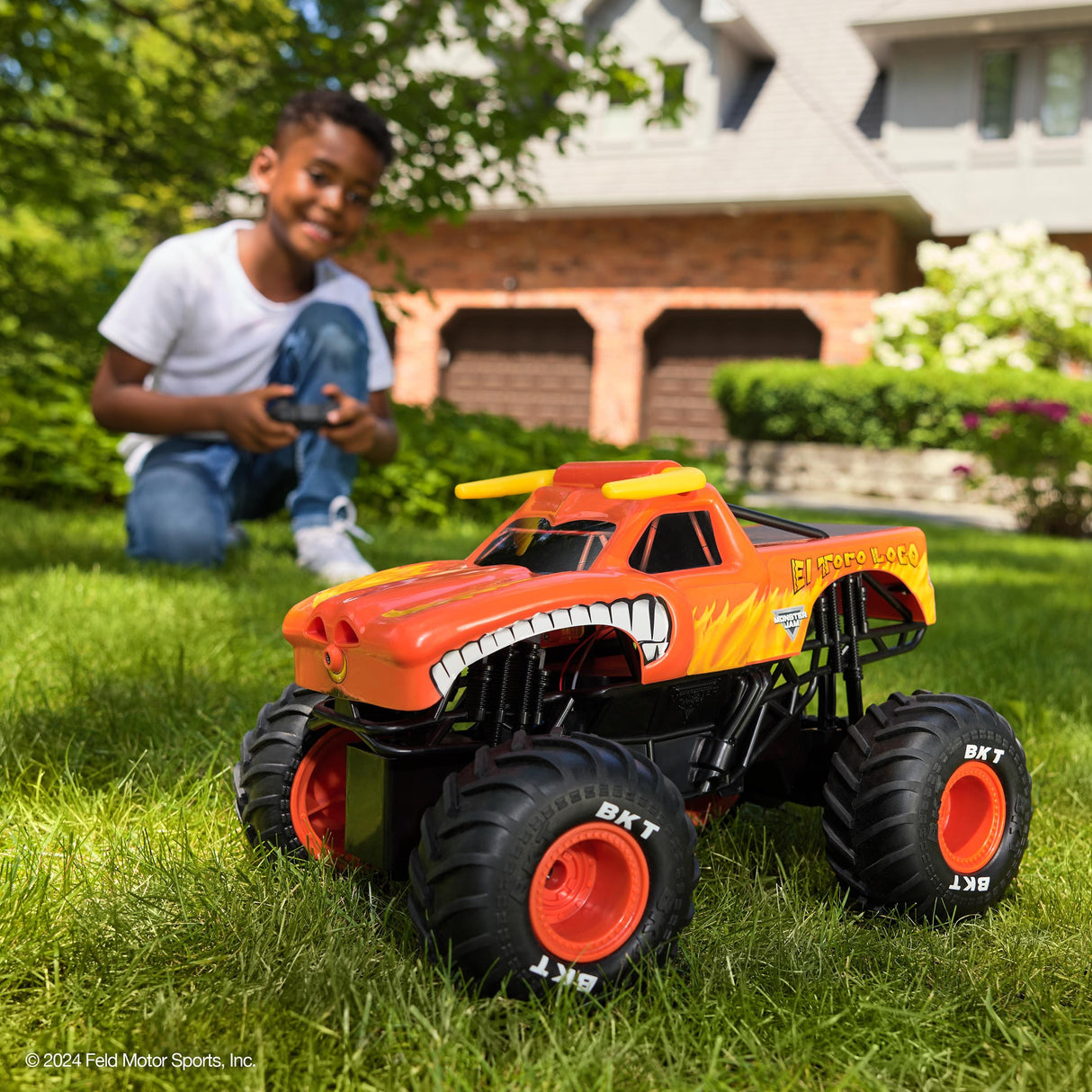 EAN 0681147051478 - Monster Jam El Toro Loco RC Monster Truck imagen 6