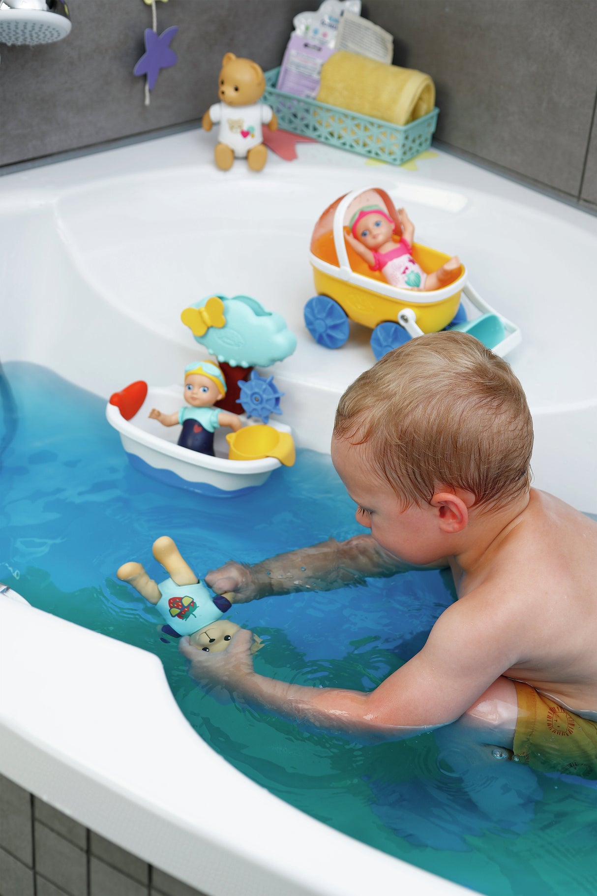 Zapf Creation Baby Born® Splish Splash Surfing Berta, Figura De Juguete 837146