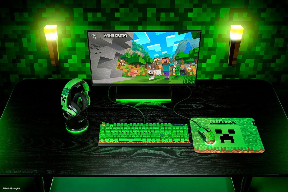 Auriculares Razer Kraken V4 X Minecraft Edit. (Rz04-05180200-R3m1)