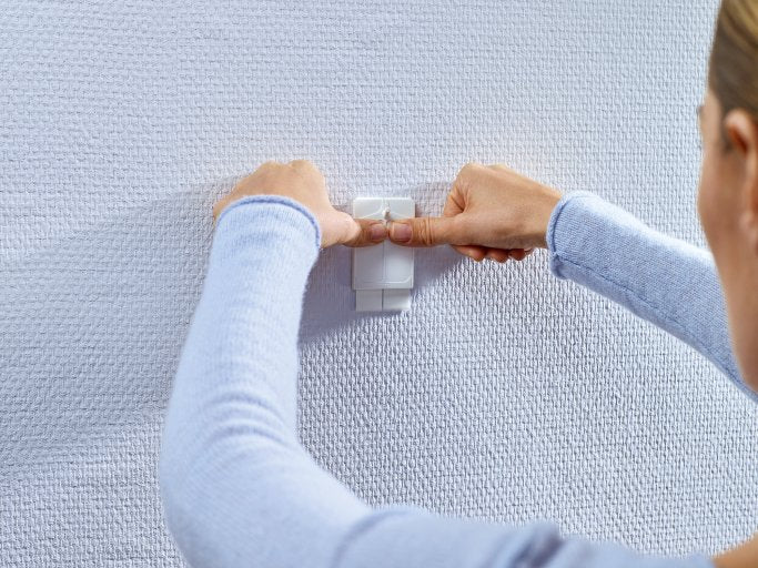 Tesa Adhesivo Para Uñas Ajumable Papel Pintado Y Yeso Hama 2kg 2uds.