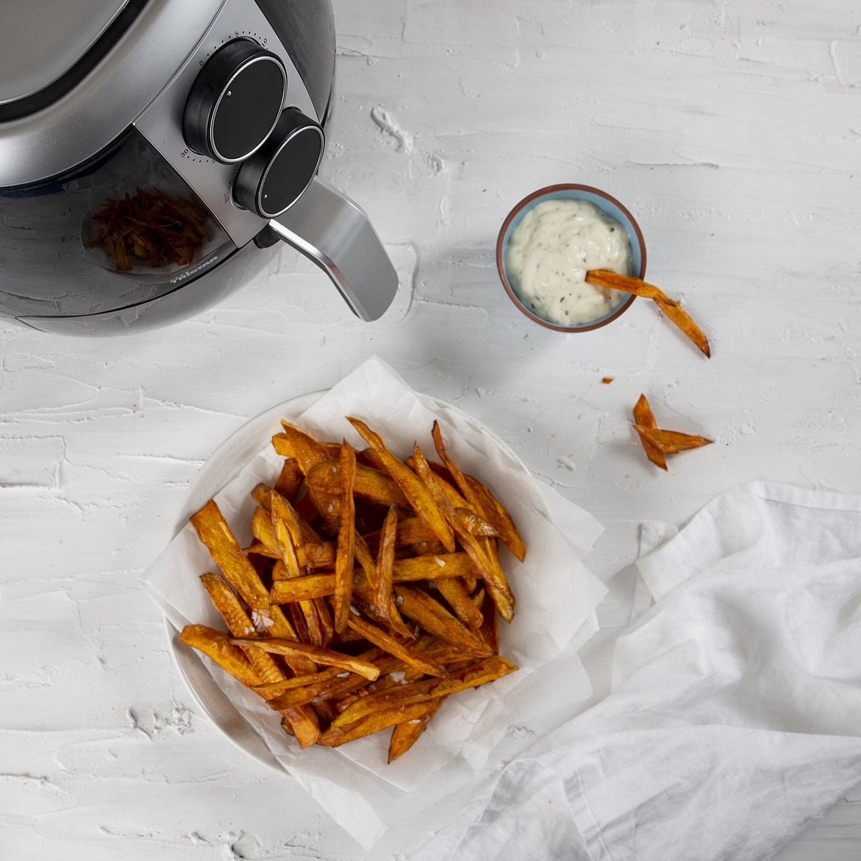 EAN 8713016048271 - Tristar FR-6989 freidora Sencillo 3,5 L Independiente 1500 W Negro, Plata imagen 29