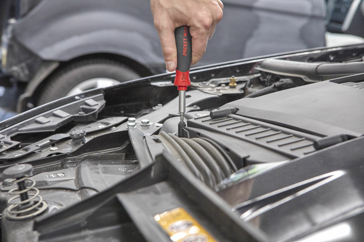 Destornillador Wiha Con Cargador De Puntas Pocketmax Magnético (Negro/Rojo, 9 Piezas)