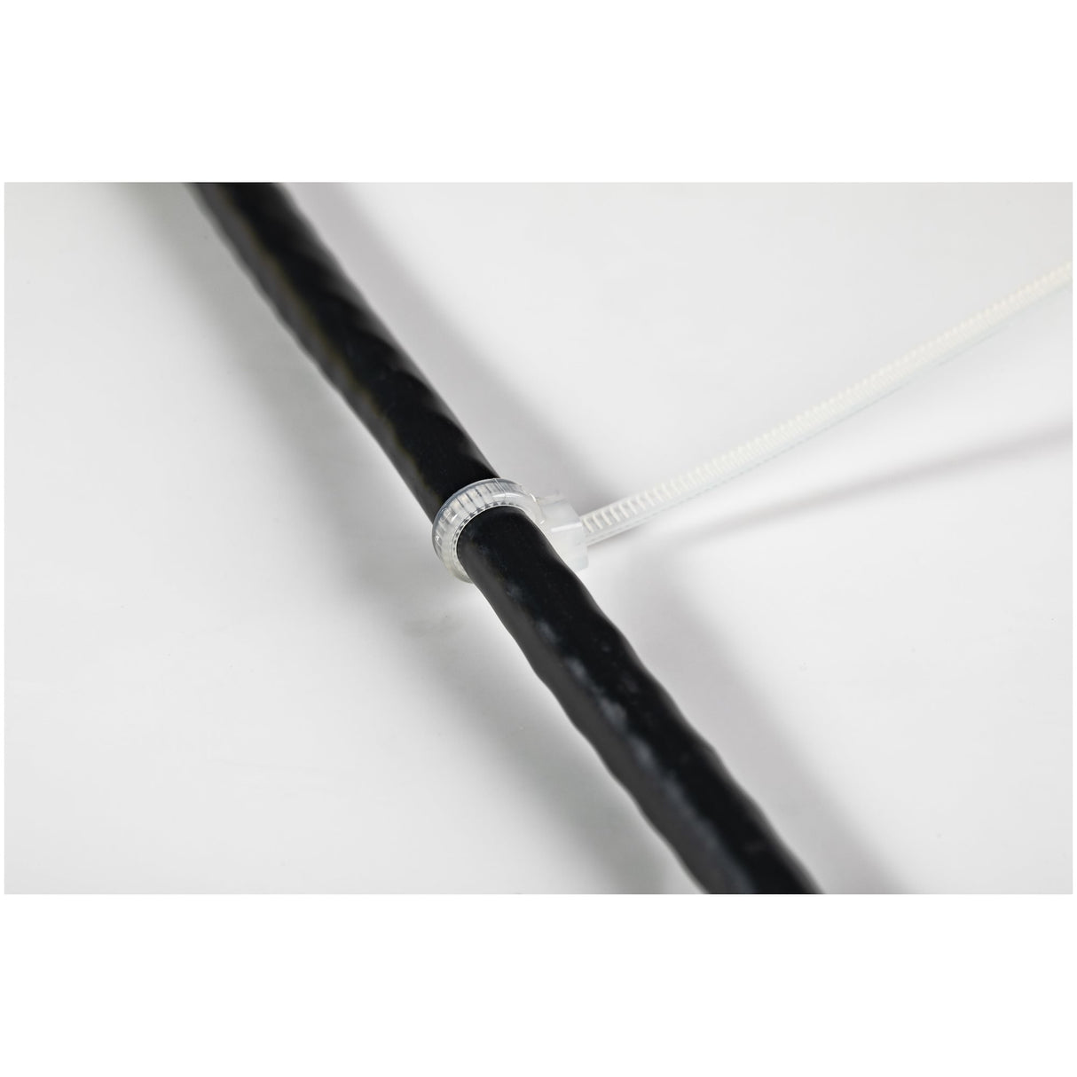 EAN 0065030890663 - StarTech.com CBMZT4N presilla Brida reutilizable Nylon, Plástico 100 pieza(s) imagen 5