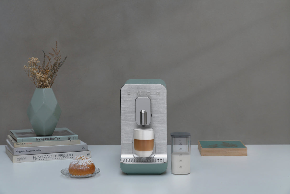 Cafetera Smeg Bcc13egmeu Eléctrica Totalmente Automática Máquina Espresso 1,4 L