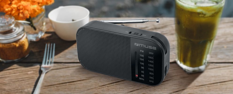 Muse M-025 R Negro Radio Analógica Am/Fm Portátil Con Altavoz Integrado