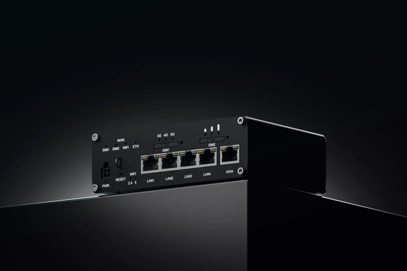 EAN 4779051841516 - Teltonika RUTC50 router inalámbrico Gigabit Ethernet Doble banda (2,4 GHz / 5 GHz) 5G Negro imagen 8
