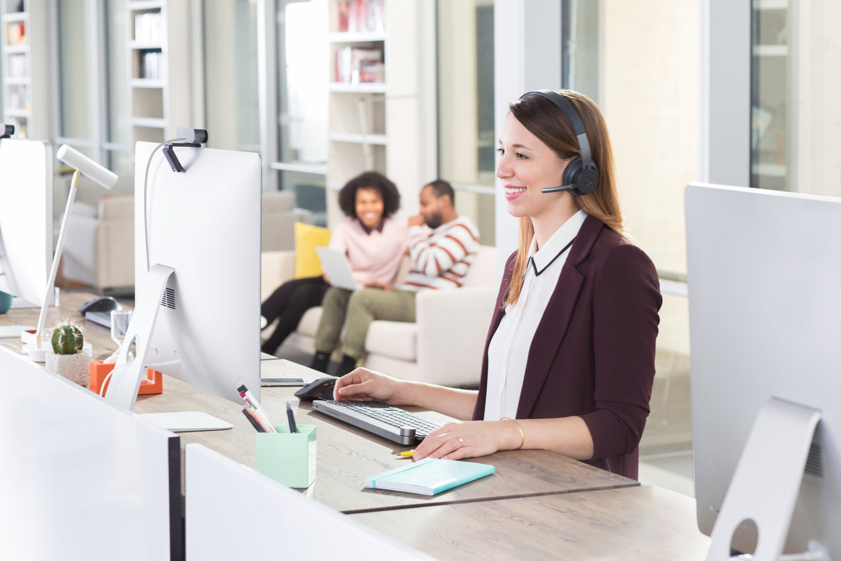 EAN 5099206090361 - Logitech 981-000914 auricular y casco Auriculares Inalámbrico Diadema Oficina/Centro de llamadas Bluetoot imagen 13