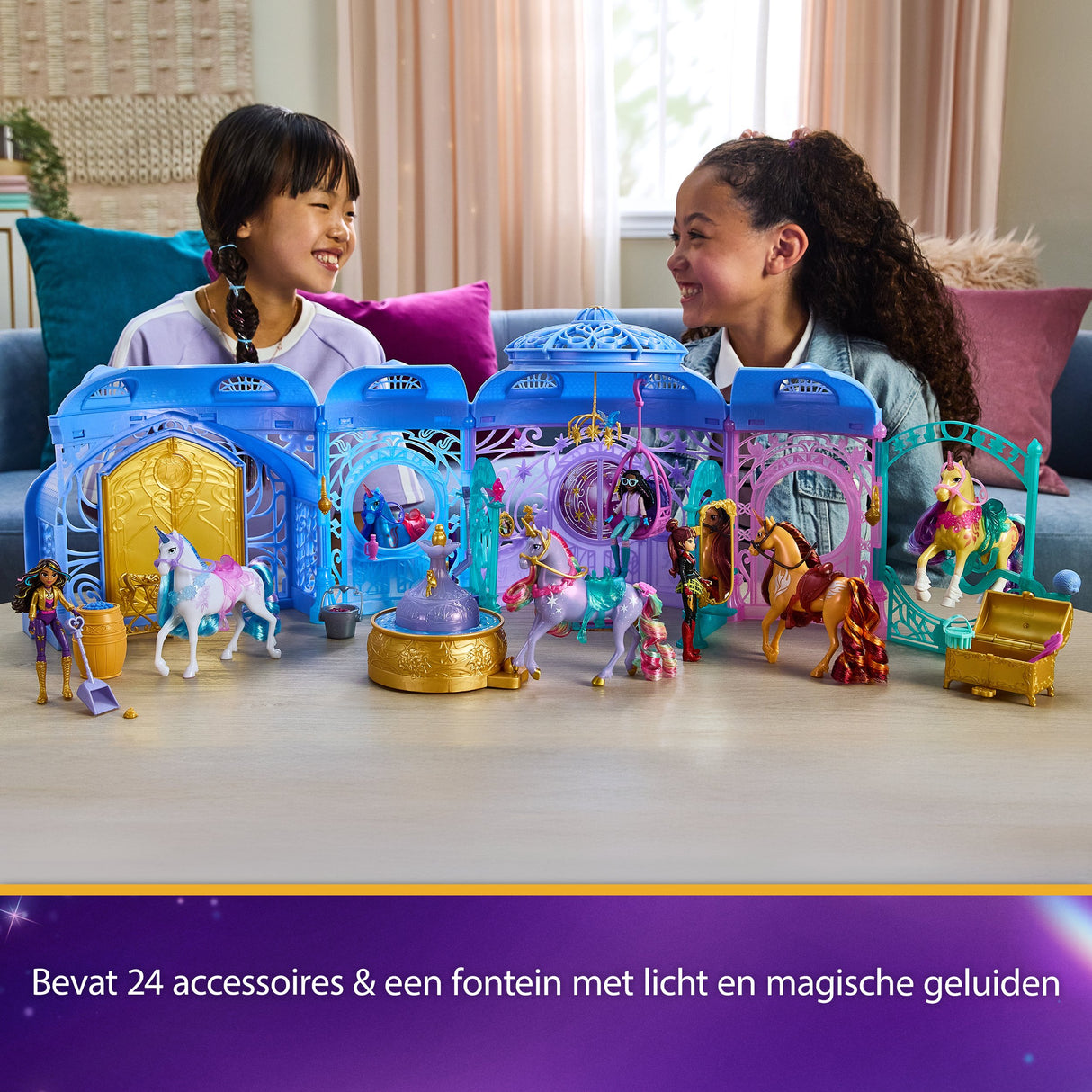 EAN 0681147057487 - UCA PYS Small Dolls Stable Playset GML imagen 4