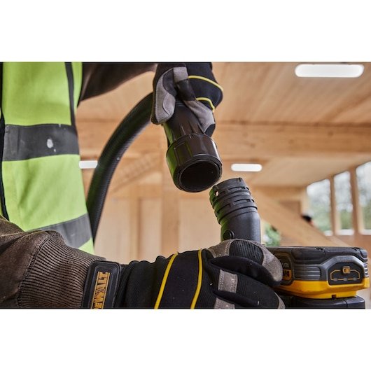 Dewalt Dcw620nt-Xj Battery Plunge Router