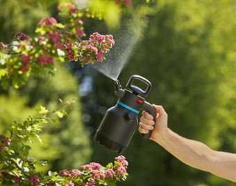 EAN 4078500051132 - Gardena 11120-20 pulverizador manual Negro imagen 6
