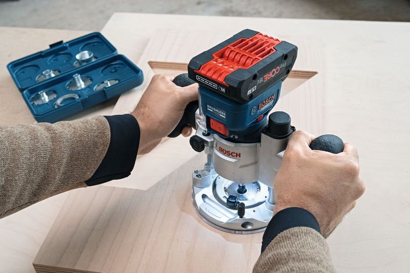EAN 4059952640761 - Bosch GKF 18V-8 Negro, Azul 30000 RPM imagen 9