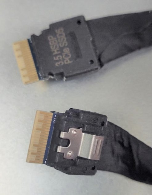 EAN 0675901950824 - Intel CYPCBLSLMIDPIN cable Serial Attached SCSI (SAS) 0,16 m imagen 1