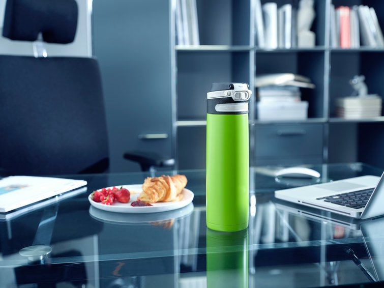 Leifheit 03277 Taza De Viaje 600 Ml Negro, Verde Acero Inoxidable