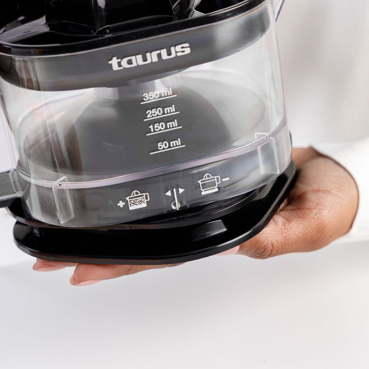 EAN 8414234242723 - Taurus TC-350 Exprimidor eléctrico con brazo 25 W Negro, Transparente imagen 5