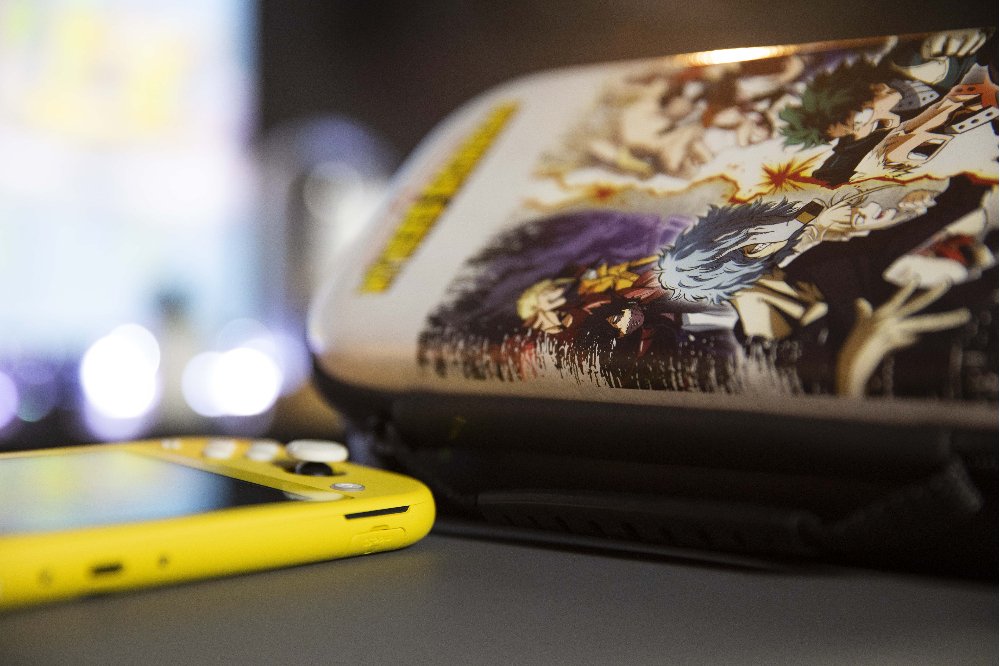 Funda Para Nintendo Switch Konix My Hero Academia Héroes Contra Villanos