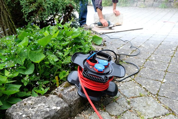 Brennenstuhl 1169710100 Alargo Base Múltiple 10 M 3 Salidas Ac Exterior Negro, Rojo