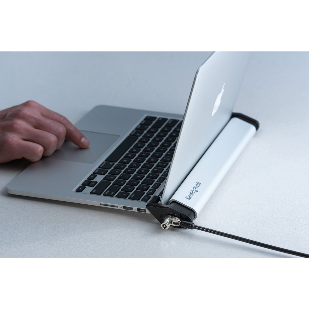 EAN 0085896644514 - Kensington K64451WW cable antirrobo imagen 5
