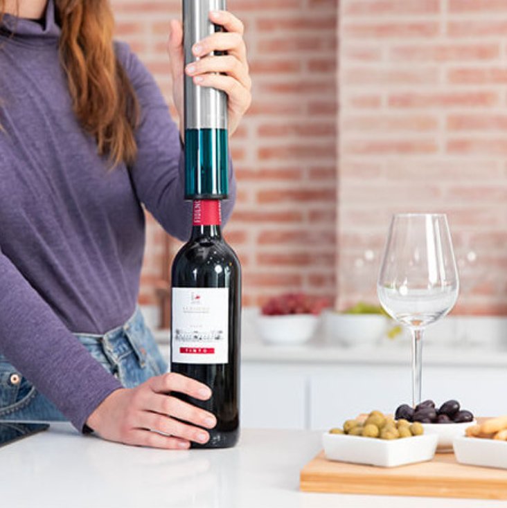 EAN 8435484023108 - Cecotec 02310 sacacorchos Abridor de vino eléctrico Azul, Acero inoxidable imagen 5