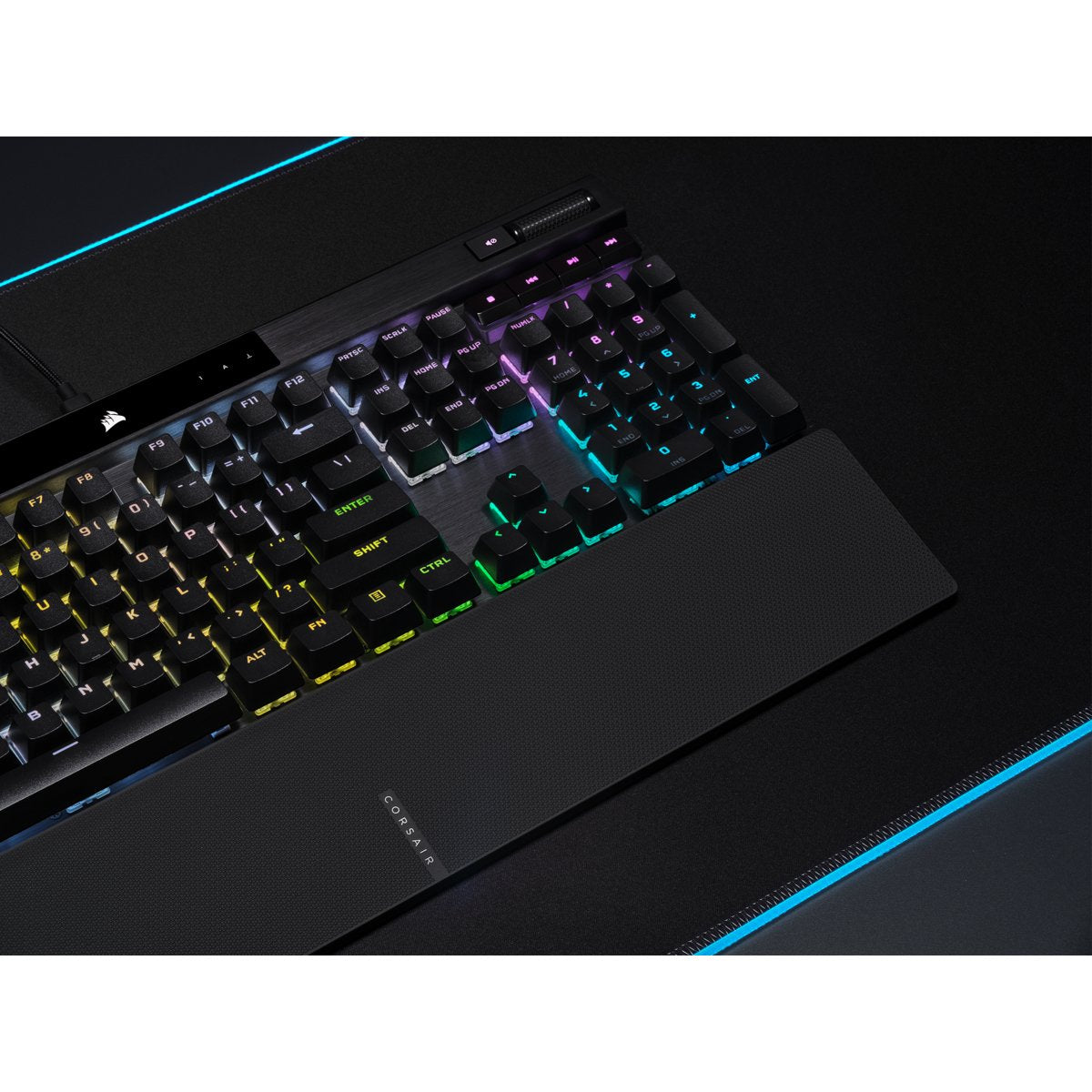 Teclado Gamer Mecánico (Cherry Corsair Opx) Corsair K70 Pro Rgb (Negro)