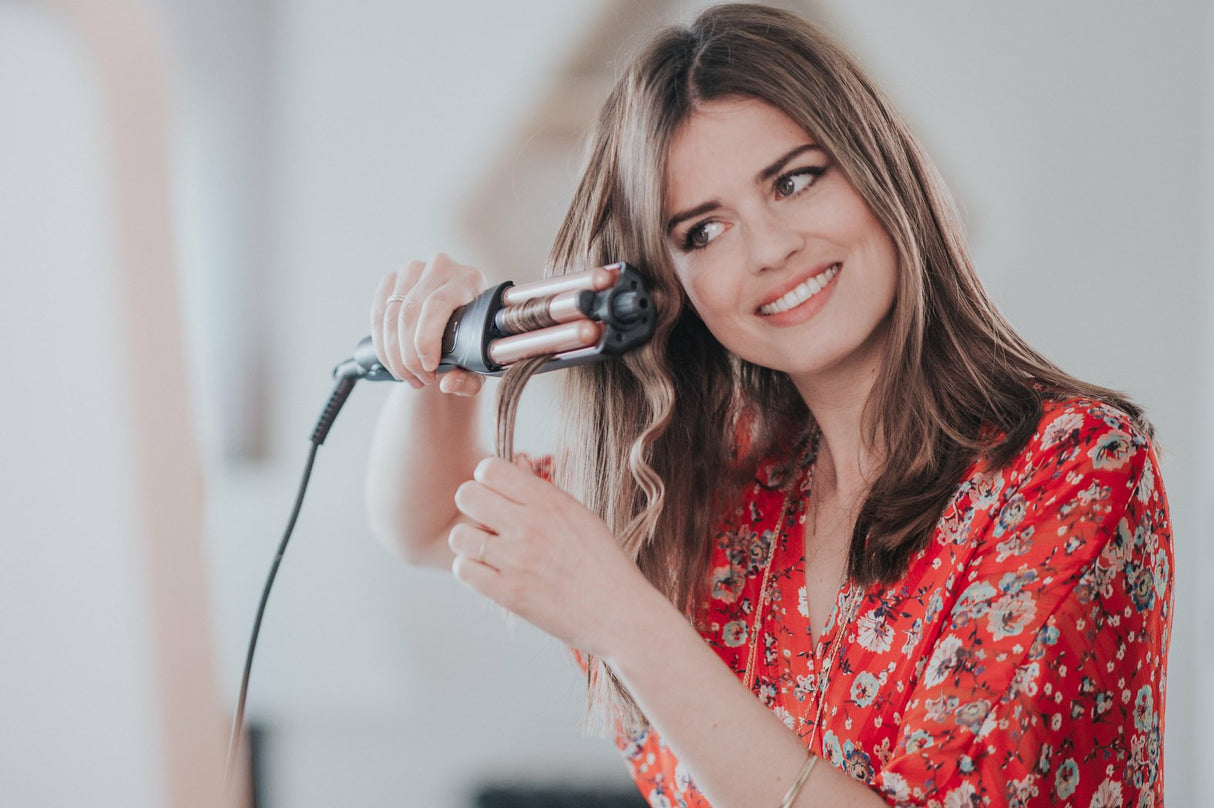 Plancha Rowenta Waves Addict Cf4710f0 Con Múltiples Accesorios Caliente Negro, Oro