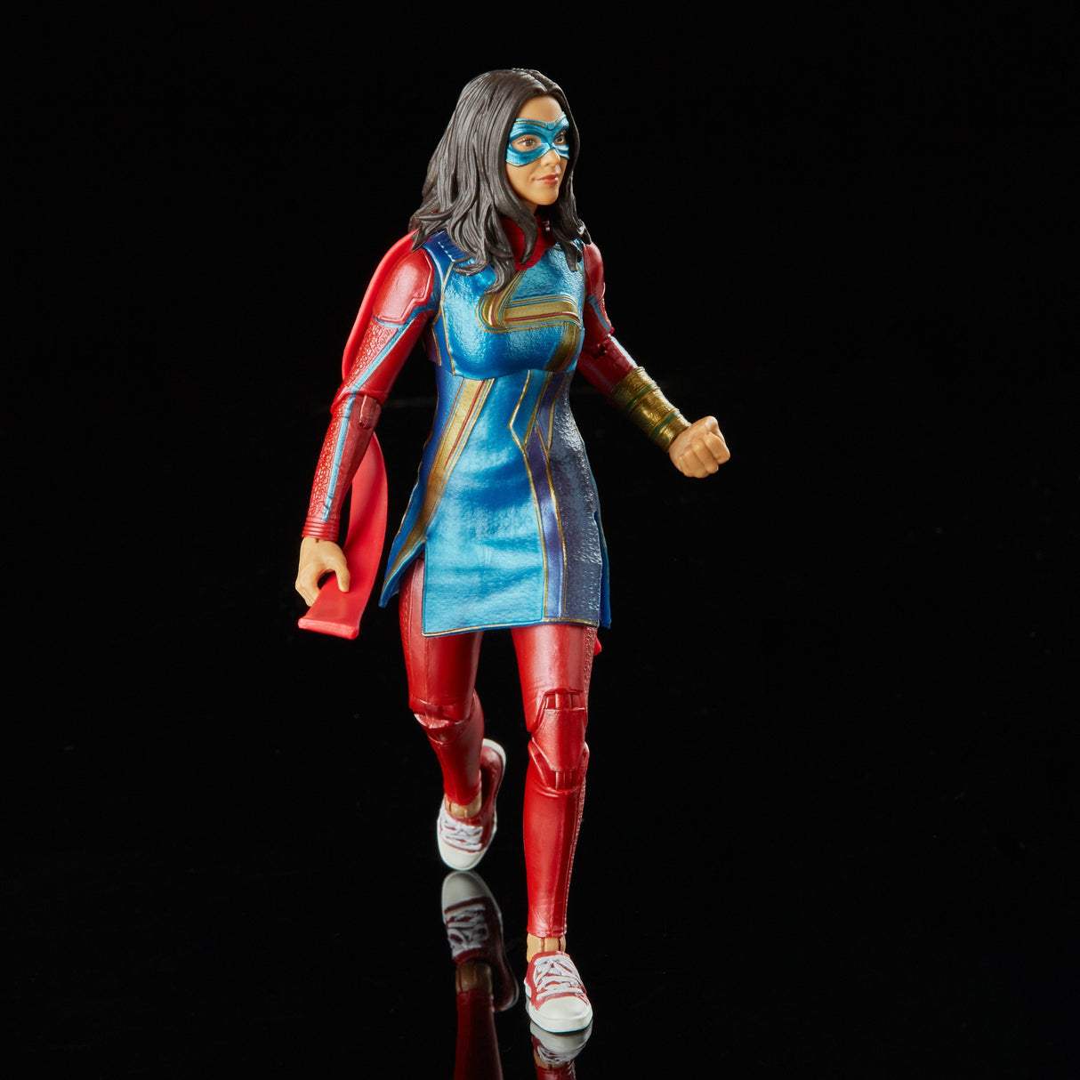 Figura Ms. Marvel - Marvel Legends 15cm